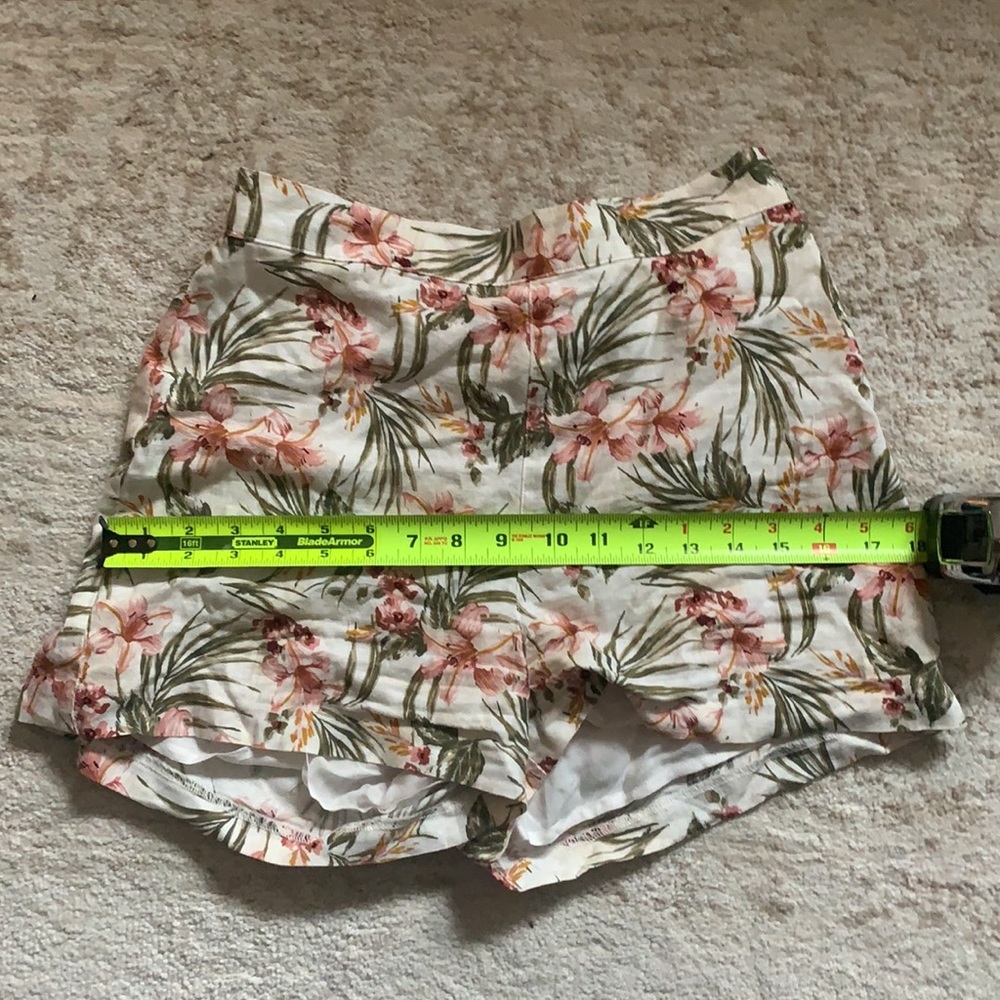 High waisted shorts and crop top floral two piece - Picture 8 of 9